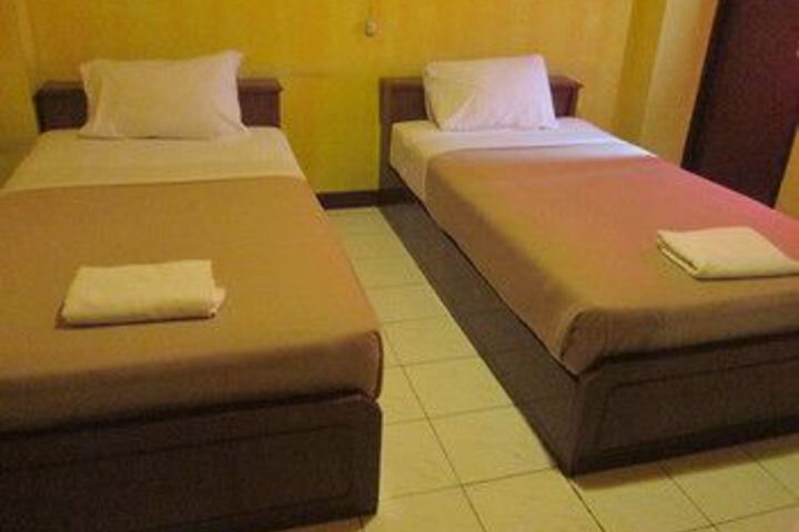 Room 16 of 61