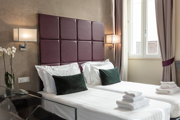 Room 38 of 222