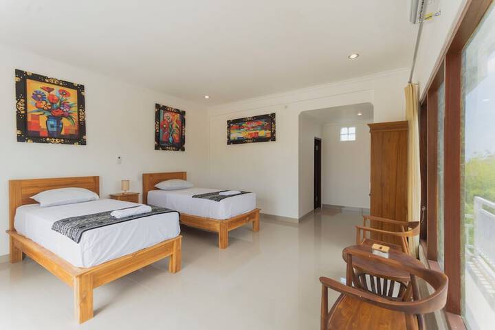 Room 8 of 21