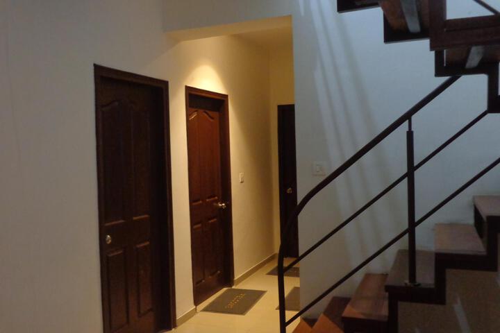 Room 4 of 5