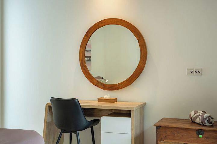 Room 3 of 28