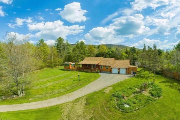 Exterior of Log Home w Mountain Views Near Windham & Hunter Ski Resorts