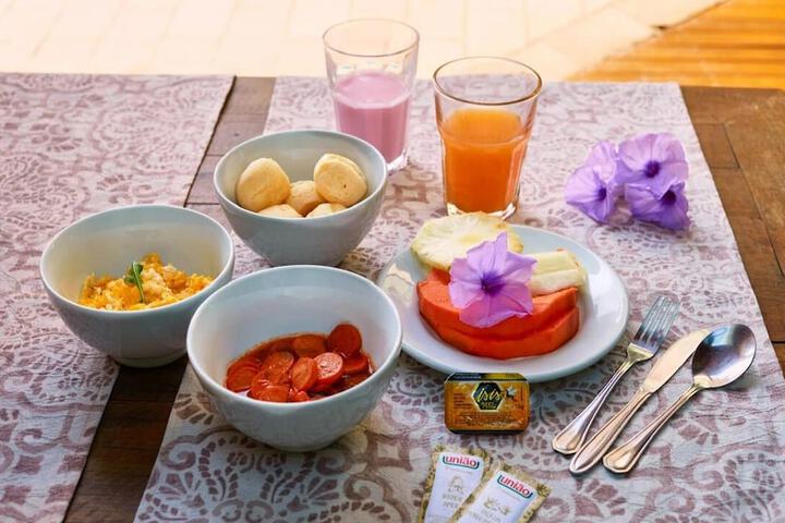 Breakfast/Coffee Service 47 of 61