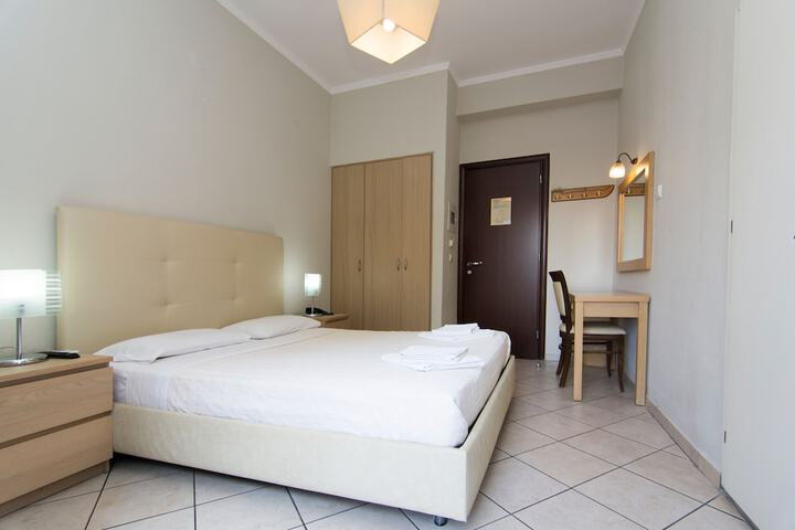 Room 55 of 103
