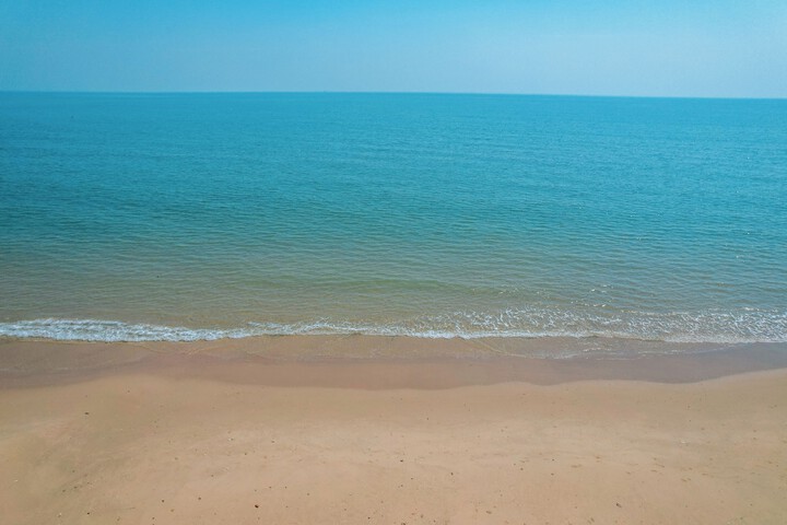 Beach 244 of 254