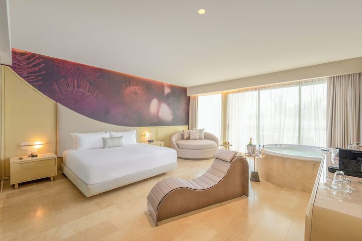 Room 21 of 105