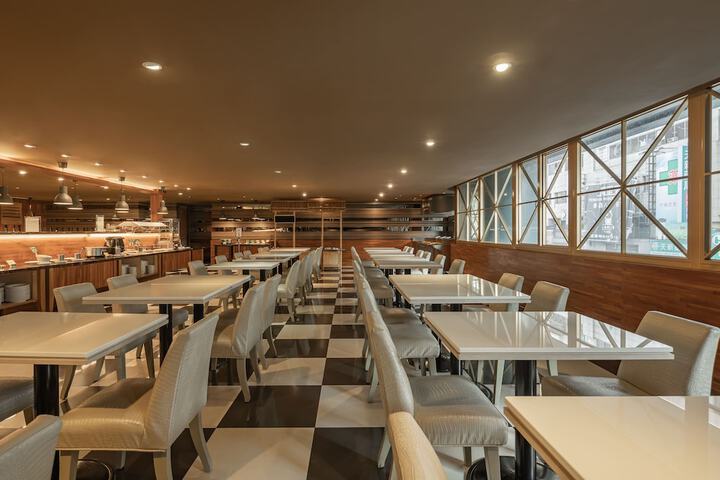 Dining Photos