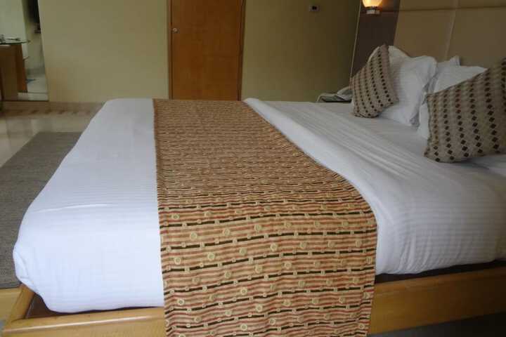 Room 10 of 36