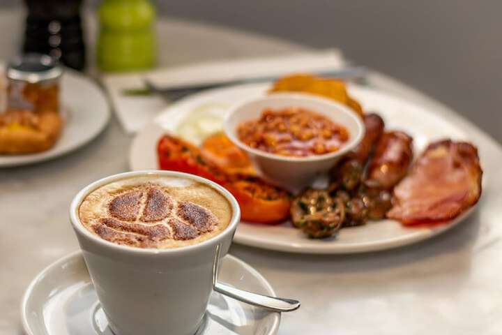 Breakfast/Coffee Service 22 of 32
