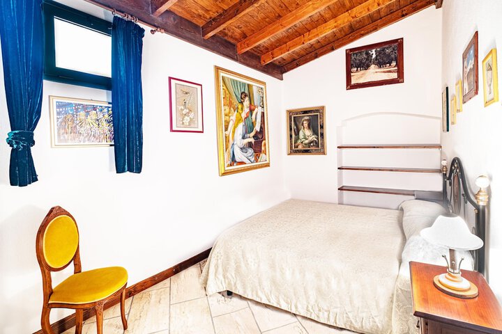 Room 20 of 76