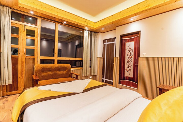 Room 9 of 41