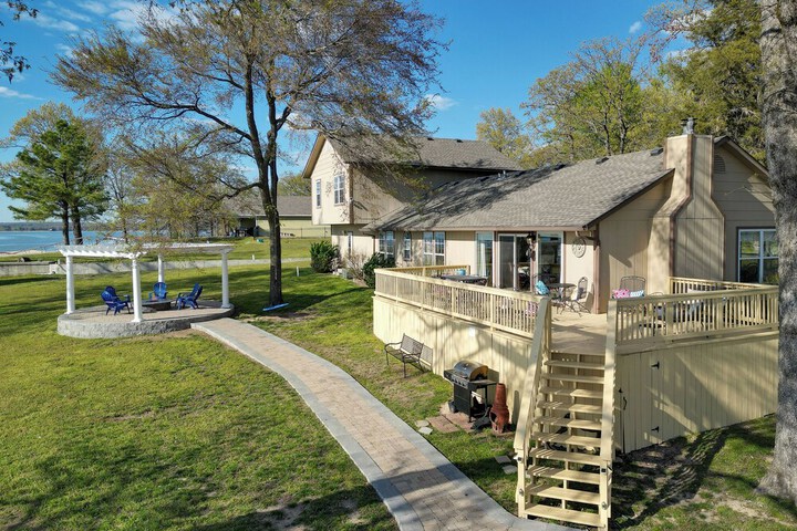 Lakefront Home w / Shared Boat Ramp in Grove!