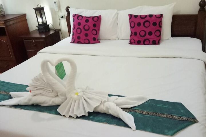Room 20 of 33