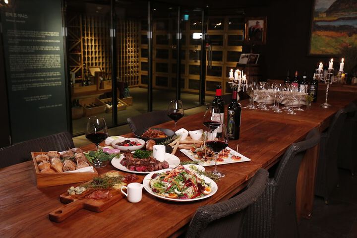 Dining 125 of 179