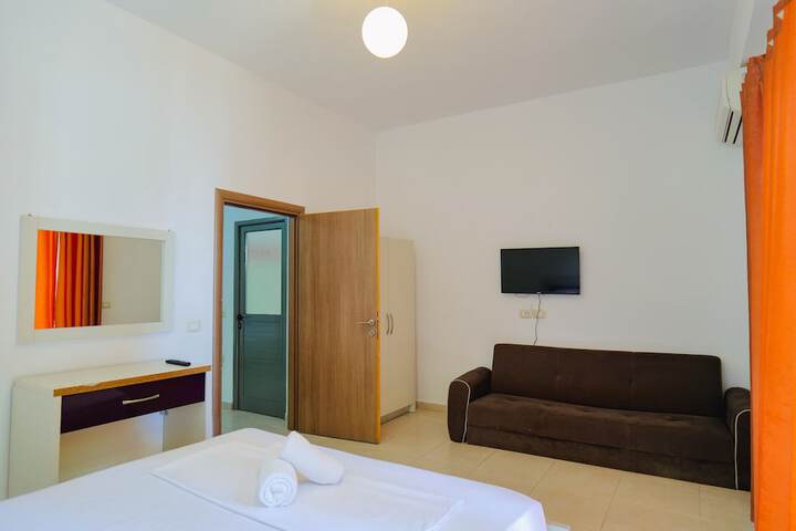 Room 36 of 111