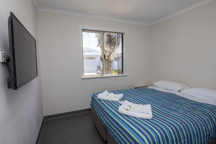 Room 7 of 145