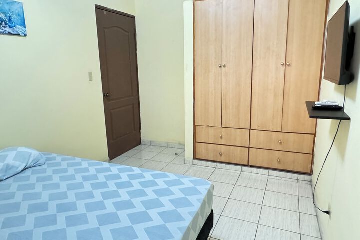 Room 28 of 28