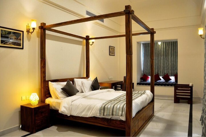 Room 5 of 80