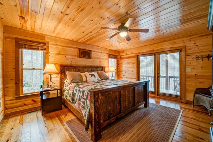Room 2 of 20