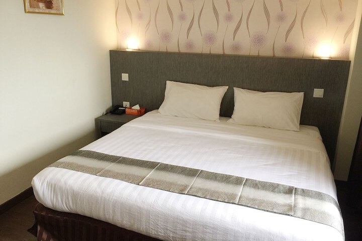 Room 6 of 41