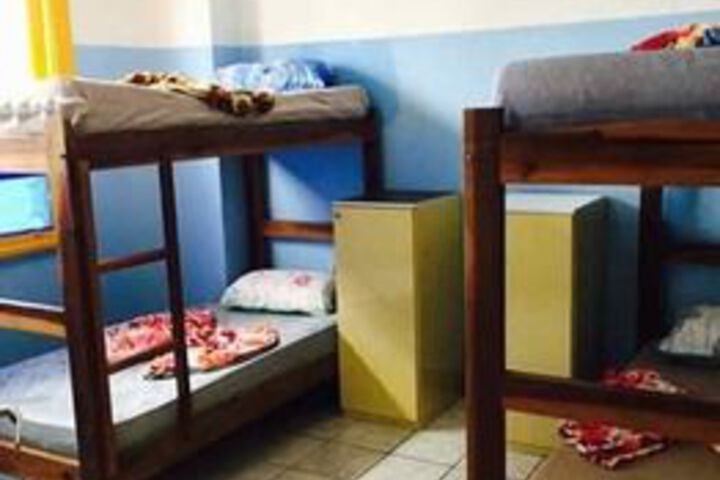 Room 4 of 32