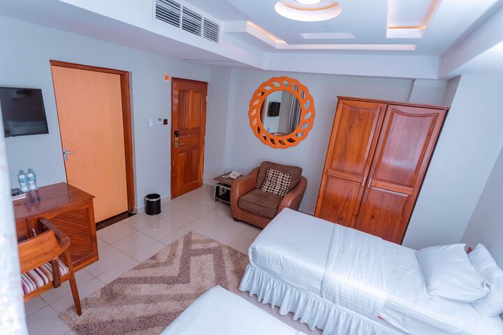Room 30 of 51