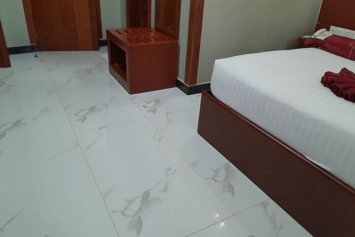 Room 63 of 119