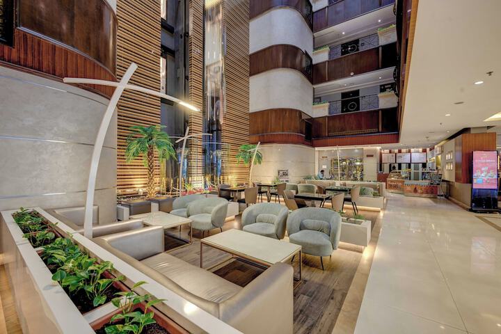 Guest Lobby