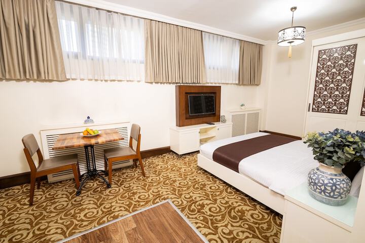 Room 19 of 40