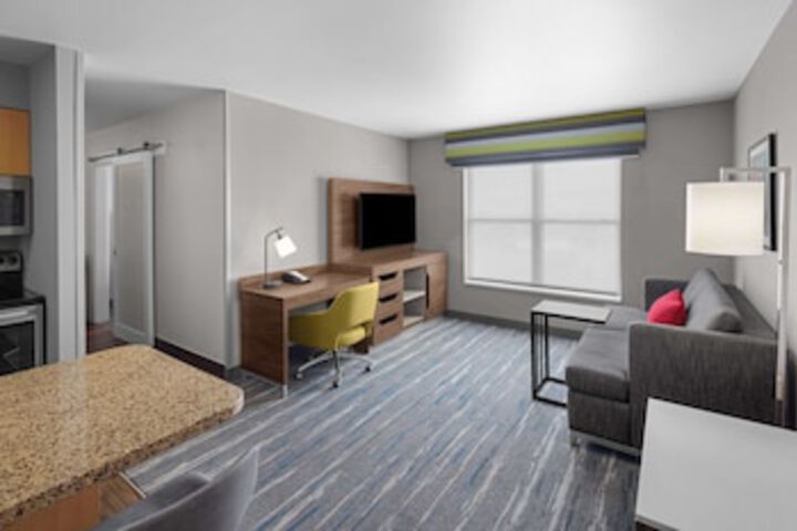 Room 37 of 153