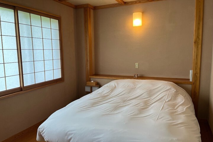 Room 26 of 84