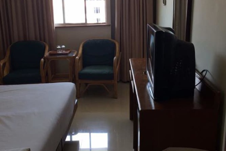 Room 4 of 23
