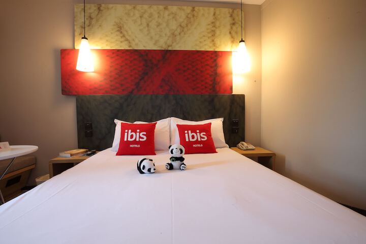 Room 7 of 49