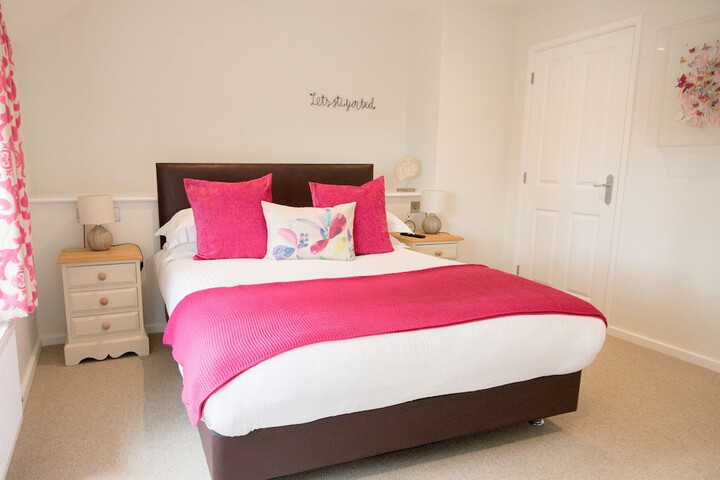 Room 2 of 44