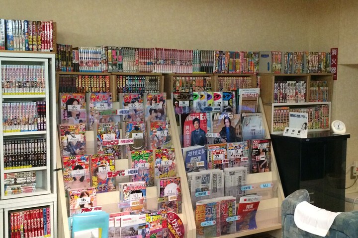 Gift Shop 17 of 26