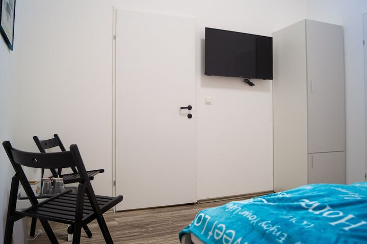 Room 49 of 118