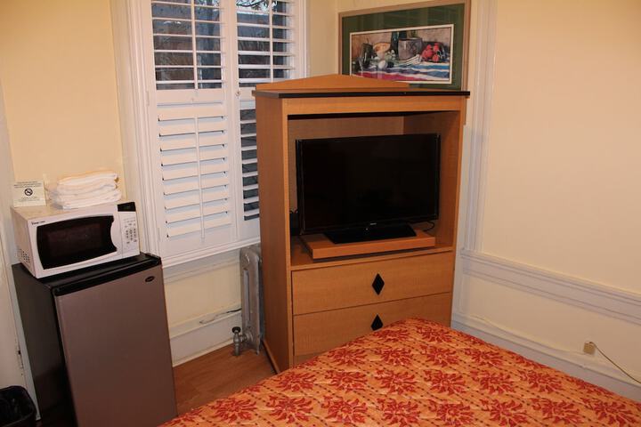 Room 16 of 22