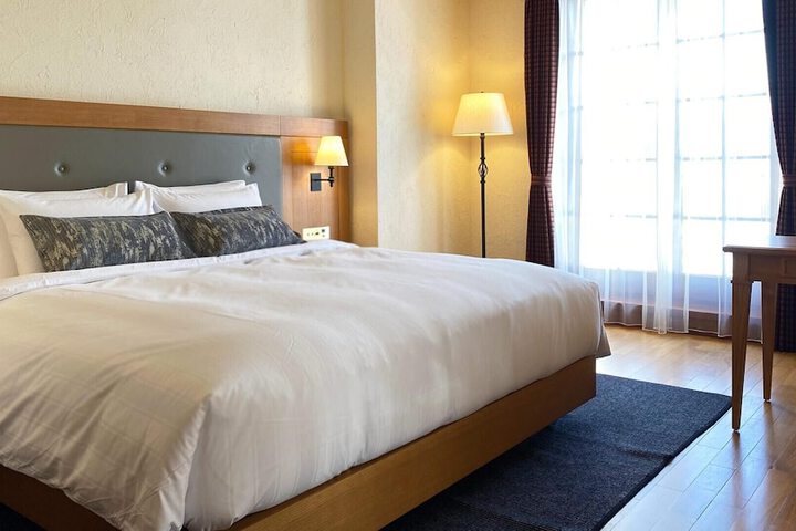 Room 46 of 223