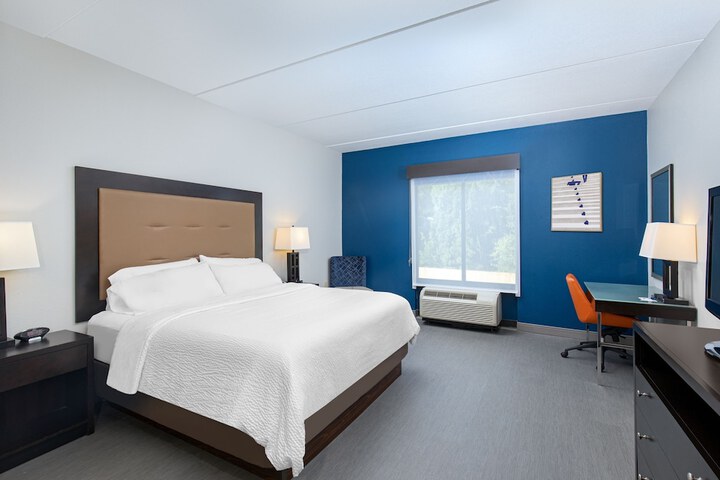 Room 11 of 53