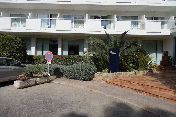 Hotel Exterior 68 of 74