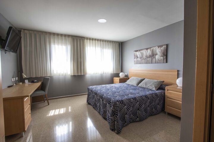 Room 14 of 66
