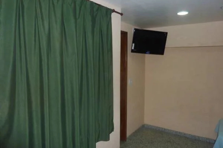 Room 7 of 17