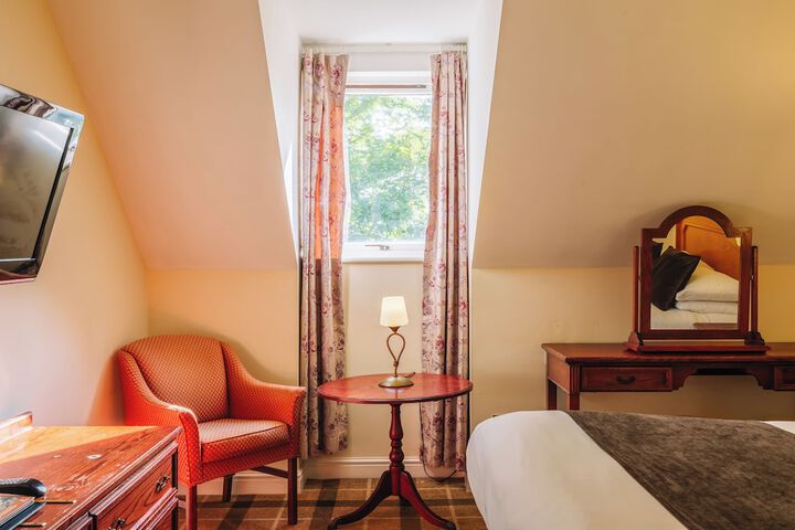 Room 52 of 113