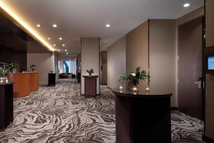 Meeting facility