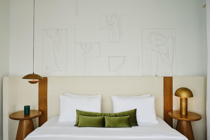 Room 41 of 203