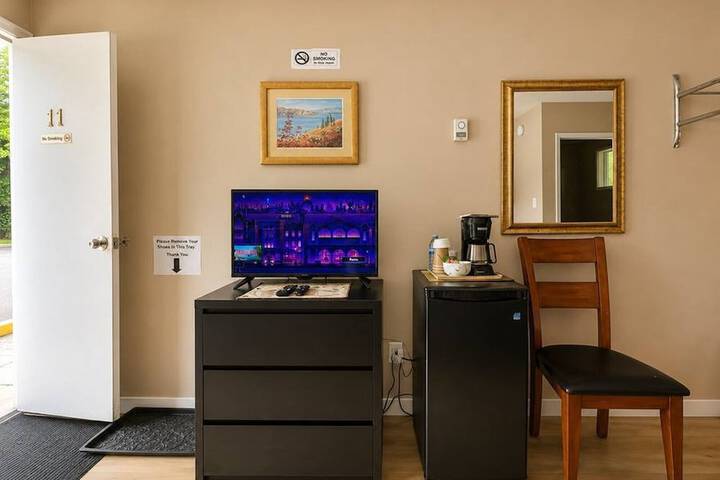 Room 28 of 46