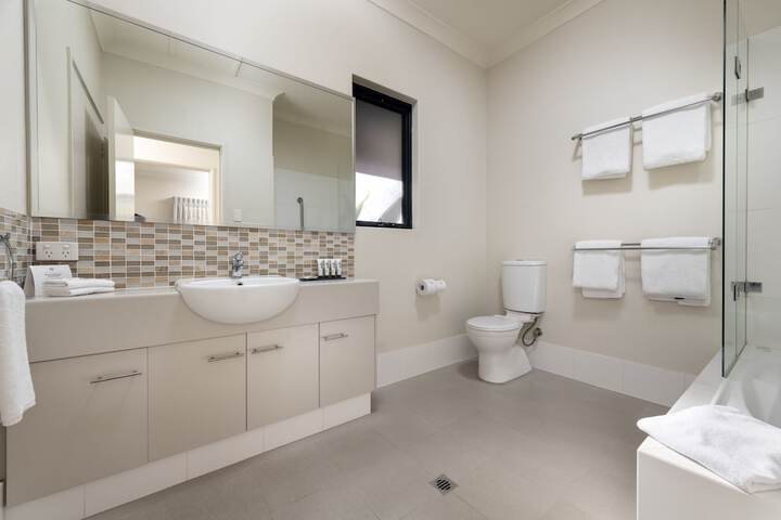Room 20 of 28