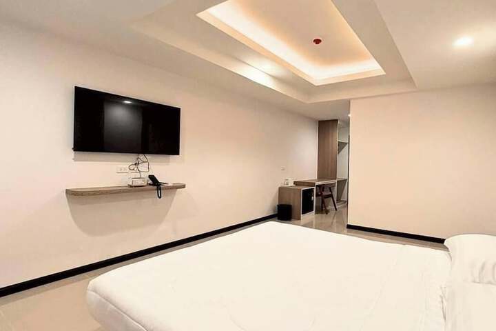Room 34 of 78