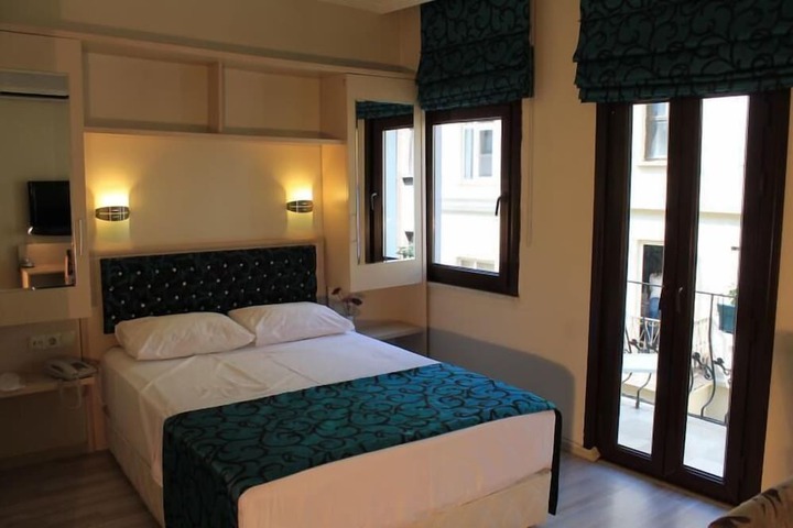 Room 26 of 32