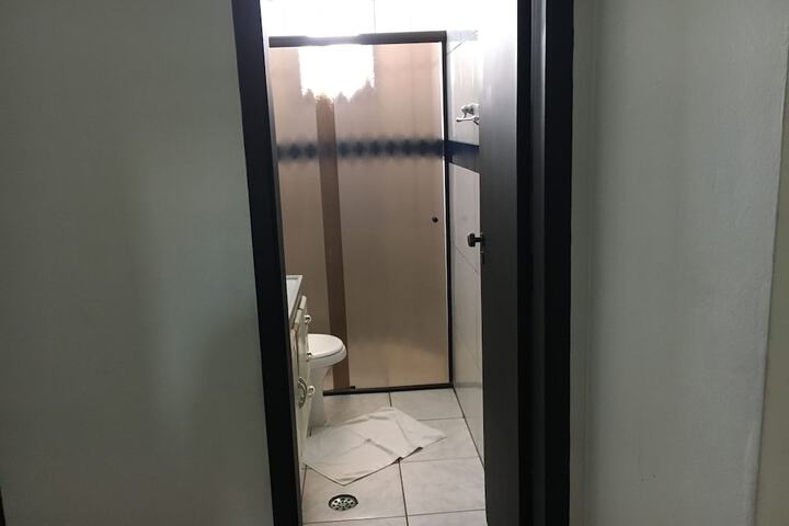 Room 32 of 43